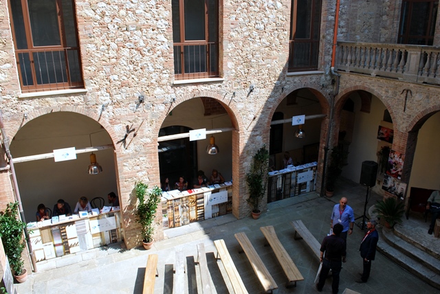 Casa welfare, Montepulciano, luglio 2015