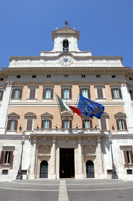 Parlamento_italiano.jpg